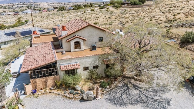 9075 Mesa Vista Street, Apple Valley CA: https://media.crmls.org/medias/81fe1ac6-50a8-4327-8ff8-1e61c95aca35.jpg