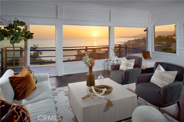2621 Victoria Drive, Laguna Beach CA: https://media.crmls.org/medias/81fe3b7f-42fd-4390-a0ea-d2ca70a9bd5d.jpg