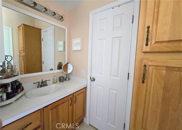 408 Tanglewood, Oroville CA: https://media.crmls.org/medias/81fe5e82-02db-4901-815a-d69cc50b06eb.jpg