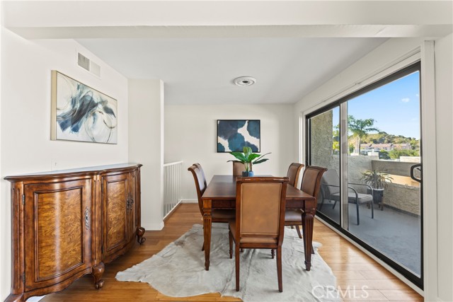 Detail Gallery Image 14 of 33 For 4227 Freedom Dr #304,  Calabasas,  CA 91302 - 3 Beds | 2 Baths