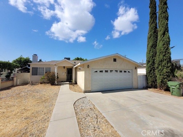 11050 Keswick Street, Sun Valley CA: https://media.crmls.org/medias/81ffd20c-7730-40b1-8b59-bb5ebb94c13b.jpg