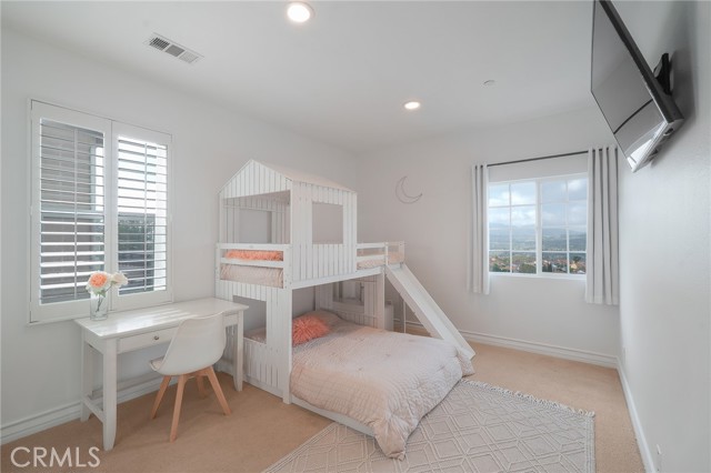 Detail Gallery Image 31 of 60 For 20256 Dorothy St, Saugus,  CA 91350 - 5 Beds | 3 Baths