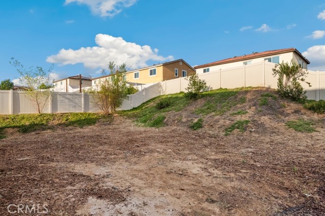14226 Sonoma Court, Beaumont CA: https://media.crmls.org/medias/8200fd00-e6a8-4242-a75a-c3ba050fba24.jpg