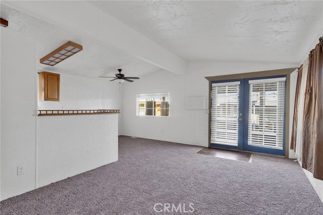 Detail Gallery Image 9 of 27 For 16473 Green Tree Bld, Victorville,  CA 92395 - 2 Beds | 2 Baths