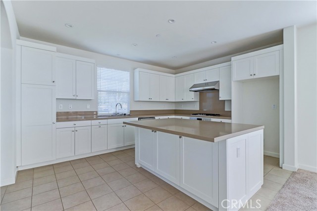 Detail Gallery Image 16 of 49 For 158 Falcon, Irvine,  CA 92618 - 4 Beds | 3/1 Baths