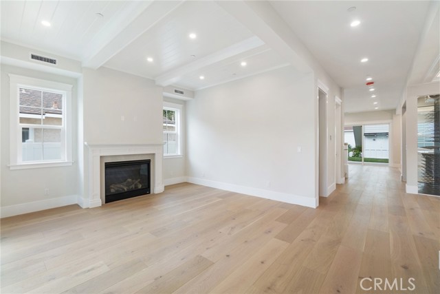 617 36th Street, Manhattan Beach, California 90266, 6 Bedrooms Bedrooms, ,6 BathroomsBathrooms,Residential,Sold,36th,SB22005152