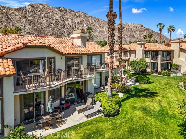 55108 Firestone, La Quinta CA: https://media.crmls.org/medias/8201e1dc-cc5c-47c8-ac65-51d93ad687c4.jpg