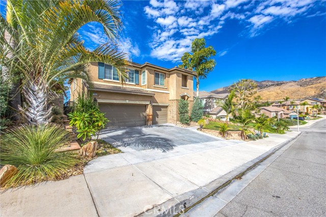 Detail Gallery Image 5 of 26 For 7480 Tioga, Highland,  CA 92346 - 6 Beds | 4/1 Baths