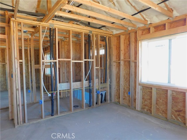 Detail Gallery Image 12 of 19 For 15123 Aspen St, Hesperia,  CA 92345 - 4 Beds | 2/1 Baths