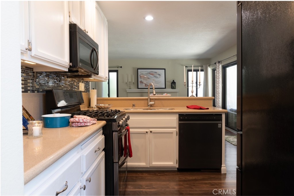 1280 Calle Ultimo - photo 14