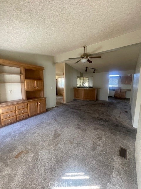 2230 Lake Park Drive, San Jacinto CA: https://media.crmls.org/medias/8206bccf-1181-4076-a16e-cf73e7d15752.jpg