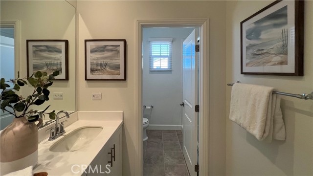 80 Quill, Irvine CA: https://media.crmls.org/medias/8207af41-2d08-43ab-93c1-8b2be7f12c5d.jpg