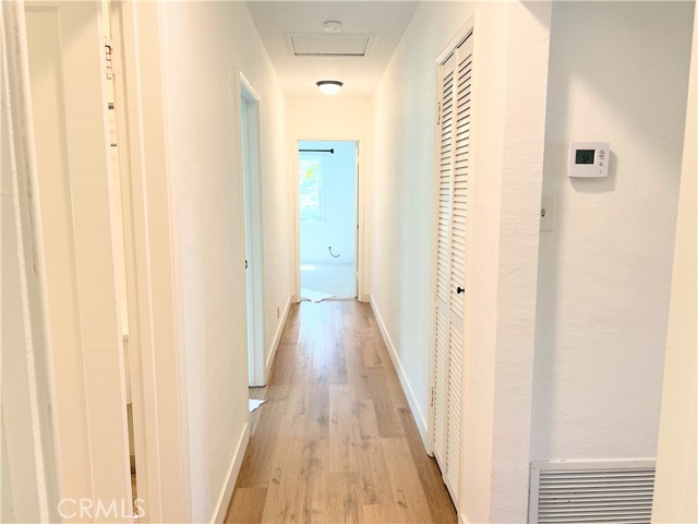 418 N Lucia Avenue, Redondo Beach CA: https://media.crmls.org/medias/8207b1b5-421d-4444-87d2-3f26bbda7b3c.jpg
