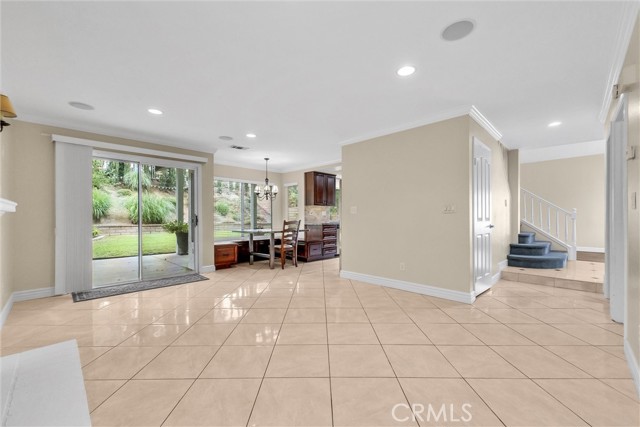 1070 Cannon Road, Riverside CA: https://media.crmls.org/medias/8207f733-a083-49d5-9cf3-13f40c49a038.jpg
