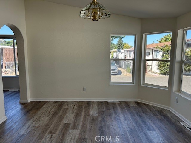 701 E Lassen Avenue, Chico CA: https://media.crmls.org/medias/8208636f-2ba9-4c8f-9eb6-d53fcceb7894.jpg