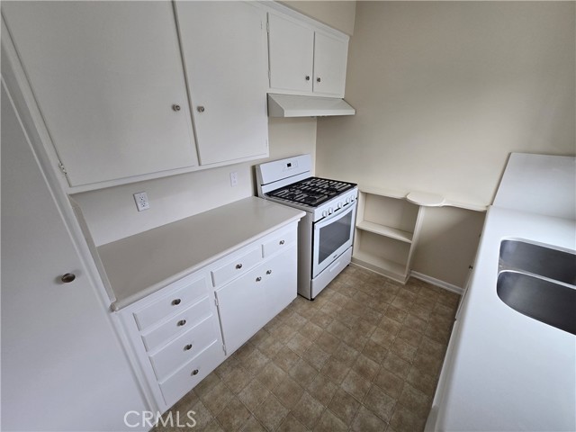 Detail Gallery Image 9 of 17 For 1706 N Verdugo Rd a,  Glendale,  CA 91208 - 2 Beds | 1 Baths