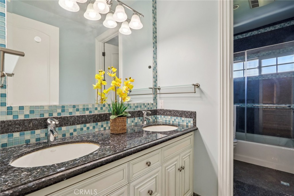 MLS #WS25261103 image #47