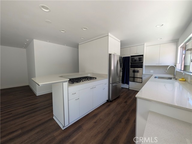 Detail Gallery Image 25 of 34 For 253 Vista Del Parque, Redondo Beach,  CA 90277 - 5 Beds | 3 Baths