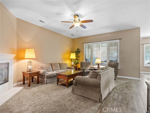 Detail Gallery Image 4 of 39 For 10598 Archerwill Rd, Apple Valley,  CA 92308 - 3 Beds | 2 Baths