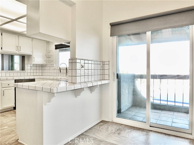 Detail Gallery Image 10 of 25 For 3600 E 4th #305,  Long Beach,  CA 90814 - 2 Beds | 2 Baths
