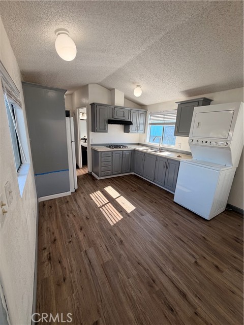 Detail Gallery Image 12 of 18 For 16511 Garfield #D40,  Paramount,  CA 90723 - 1 Beds | 1 Baths