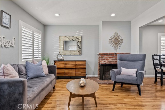 Detail Gallery Image 4 of 29 For 510 Valley Home Avenue, La Habra,  CA 90631 - 4 Beds | 2 Baths