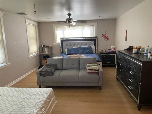 Detail Gallery Image 34 of 66 For 17183 Sunburst, –,  CA 91325 - 4 Beds | 4/1 Baths