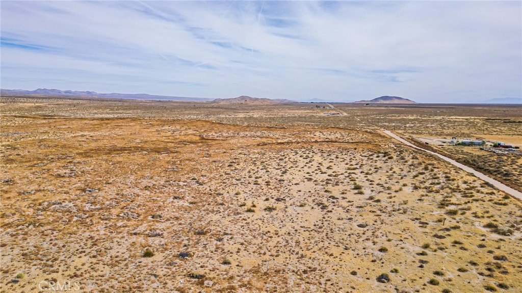 MLS #OC25280893 image #17