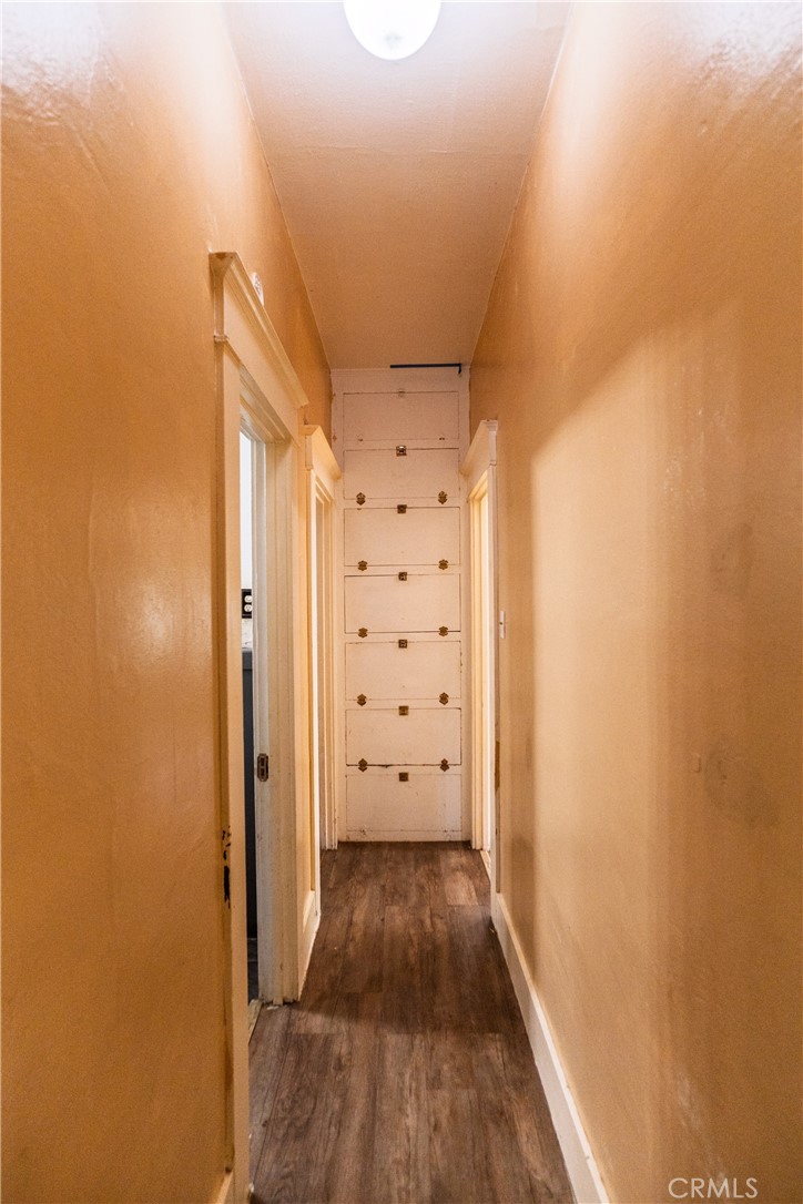 https://media.crmls.org/medias/820b0b60-4d25-426b-b3dd-e5706b346e25.jpg?preset=X-Large