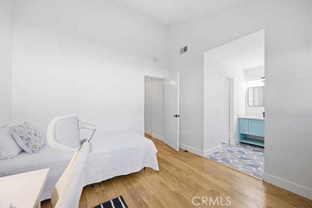 Detail Gallery Image 20 of 32 For 1911 Rockefeller Ln #E,  Redondo Beach,  CA 90278 - 2 Beds | 1/1 Baths