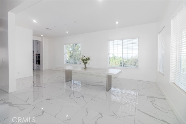 Detail Gallery Image 9 of 53 For 17423 Wicker Way, Riverside,  CA 92504 - 4 Beds | 3/1 Baths