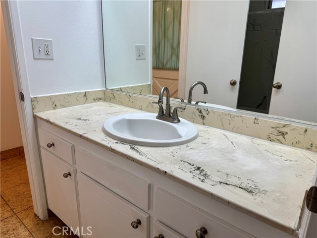Detail Gallery Image 16 of 18 For 1682 W Cindy Ln #B,  Anaheim,  CA 92802 - 2 Beds | 2 Baths