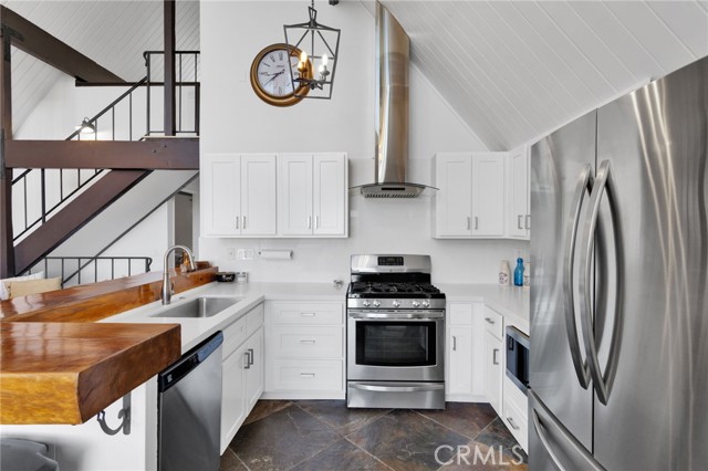 3 Bed Home for Sale in Lake Arrowhead, California
