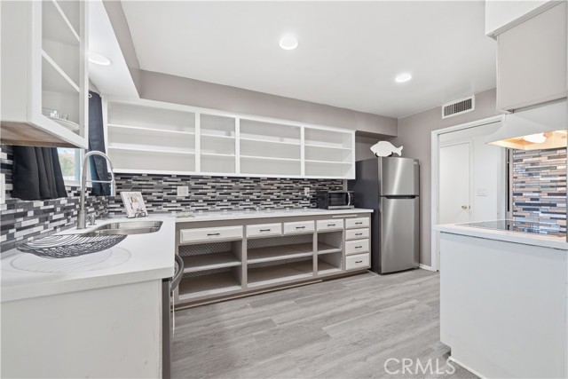 Detail Gallery Image 9 of 35 For 28785 Amersfoot, Menifee,  CA 92586 - 2 Beds | 2 Baths
