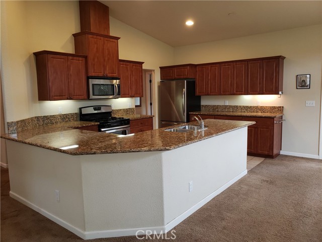 Detail Gallery Image 1 of 1 For 2568 Banner Peak Dr, Chico,  CA 95928 - 3 Beds | 2 Baths