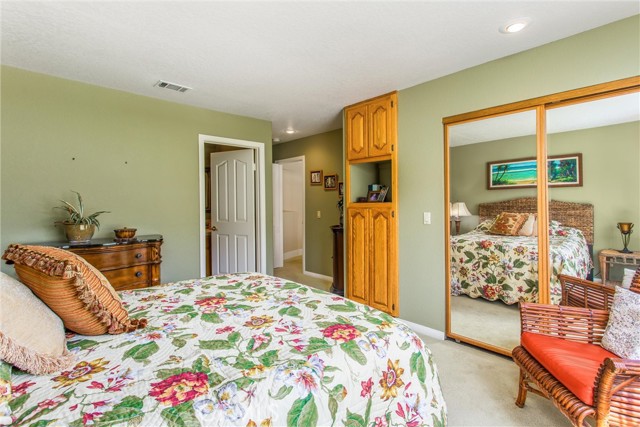 Detail Gallery Image 34 of 61 For 36616 Woodbriar St, Yucaipa,  CA 92399 - 4 Beds | 3/1 Baths