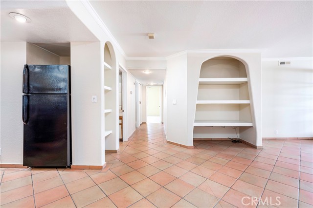 1616 Granville Avenue # 303, Los Angeles, California 90025, 2 Bedrooms Bedrooms, ,2 BathroomsBathrooms,Residential Lease,For Rent,1616 Granville Avenue # 303,CRDW24235196