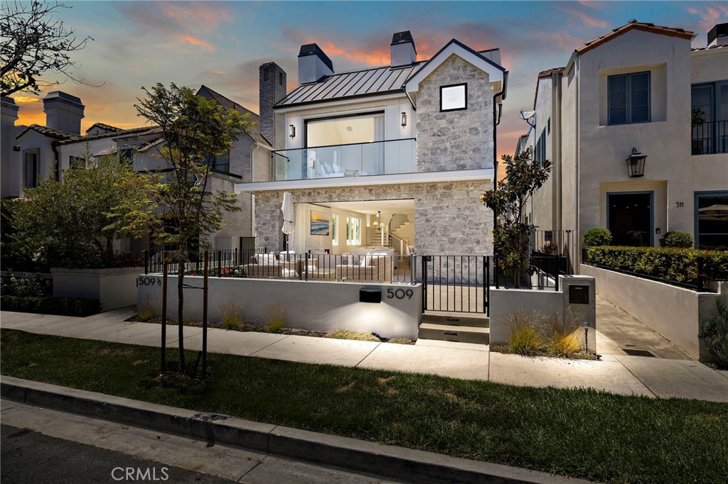 509 Carnation