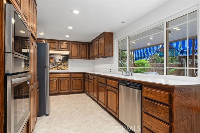 Detail Gallery Image 14 of 42 For 1707 Kingham Way, Fullerton,  CA 92833 - 4 Beds | 2/1 Baths