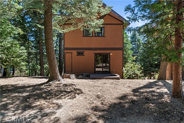 Detail Gallery Image 23 of 31 For 720 Pinnacle Dr, Lake Arrowhead,  CA 92352 - 2 Beds | 2 Baths