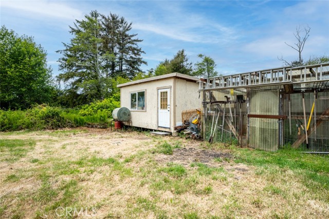 Detail Gallery Image 25 of 31 For 18520 Old Coast Hwy, Fort Bragg,  CA 95437 - 3 Beds | 2 Baths