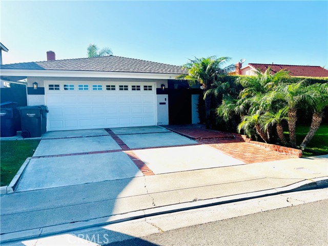 21901 Summer Circle, Huntington Beach, CA 92646