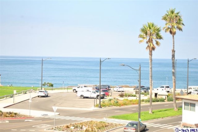 102 Paseo De La Playa, Redondo Beach, California 90277, 4 Bedrooms Bedrooms, ,3 BathroomsBathrooms,Residential,Sold,Paseo De La Playa,12168788