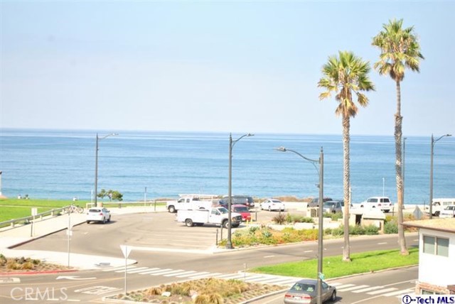 102 Paseo De La Playa, Redondo Beach, California 90277, 4 Bedrooms Bedrooms, ,3 BathroomsBathrooms,Residential,Sold,Paseo De La Playa,12168788