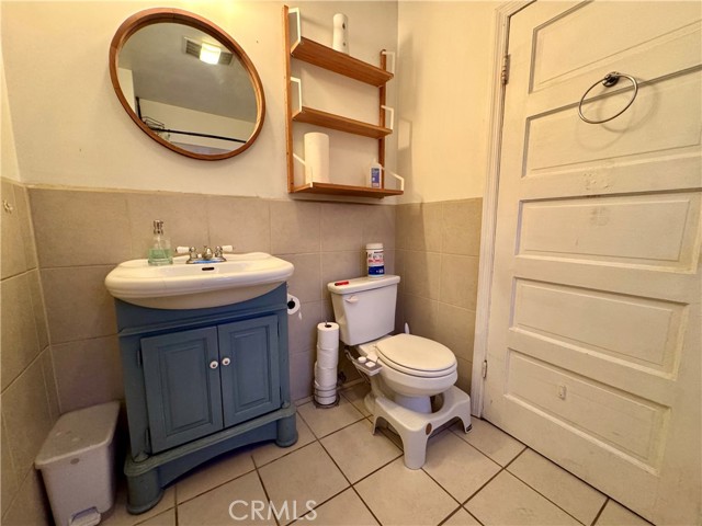Detail Gallery Image 7 of 17 For 214 E 56th St, Los Angeles,  CA 90011 - 2 Beds | 1 Baths