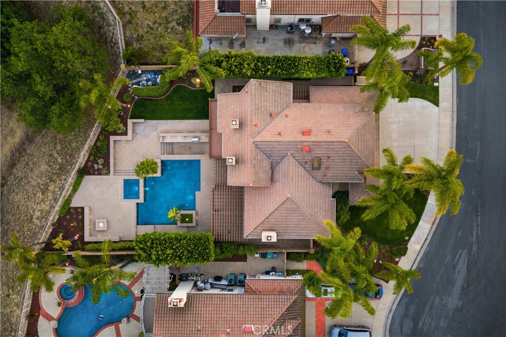 https://media.crmls.org/medias/82138d1c-e23d-4fe7-a054-685fabc31279.jpg?preset=X-Large