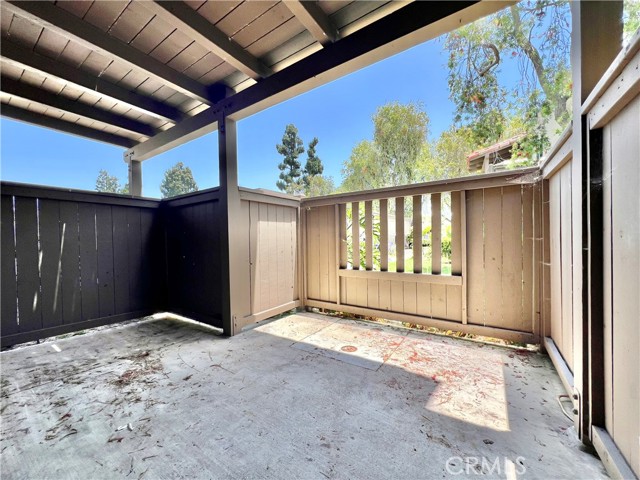 Detail Gallery Image 9 of 11 For 1345 Cabrillo Park Dr #M07,  Santa Ana,  CA 92701 - 1 Beds | 1 Baths