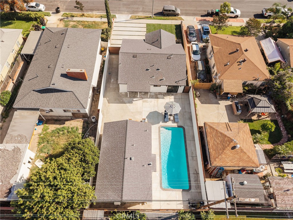 https://media.crmls.org/medias/82143b55-e6b3-4cc8-9bca-037355f82ae0.jpg?preset=X-Large