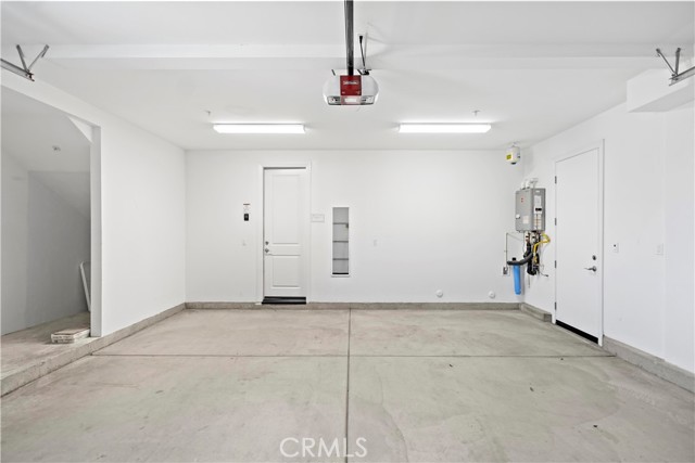 206 Phoebe, Irvine CA: https://media.crmls.org/medias/82148a77-0323-4eb7-8f1e-3b6f0be4b0b6.jpg