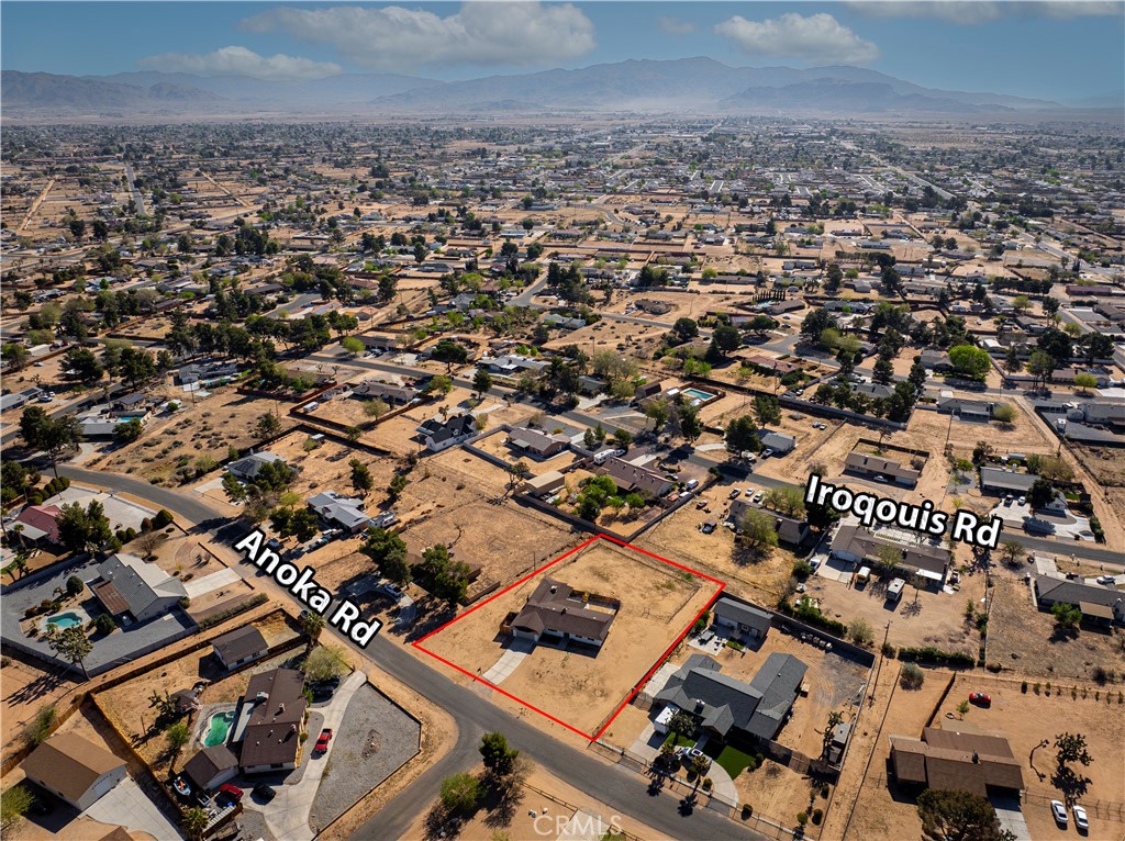 https://media.crmls.org/medias/8214915a-e979-423c-b10b-0c5f111c89dd.jpg?preset=X-Large